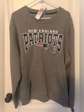 NWT New England Patriots NFL TEAM Apparel Gray Crew Neck STITCH Sweatshirt sz XL